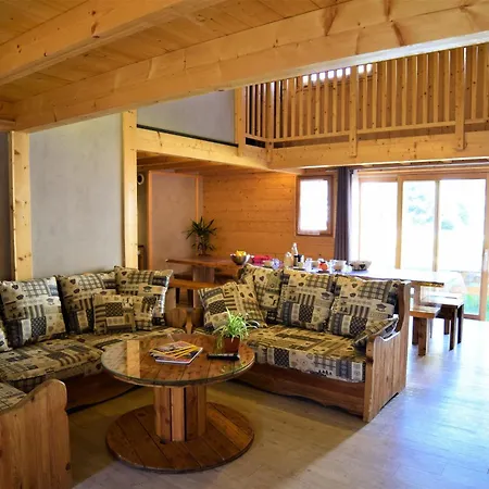 Le Chevreau Chalet *